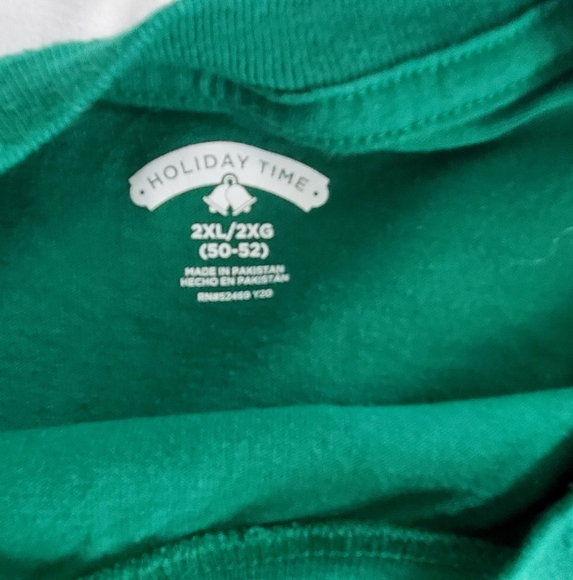 Christmas Elf Tee - Picture 4 of 4